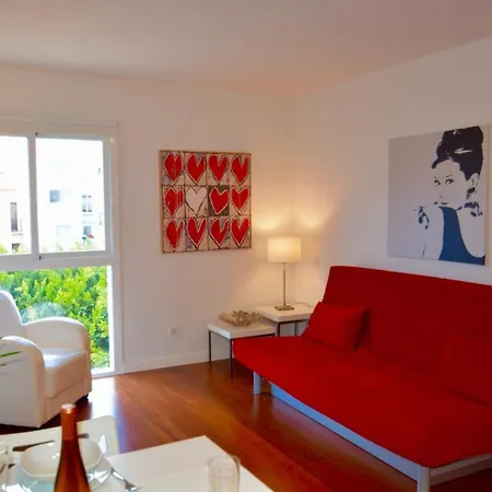 Riva Modern In The Old Town Of
